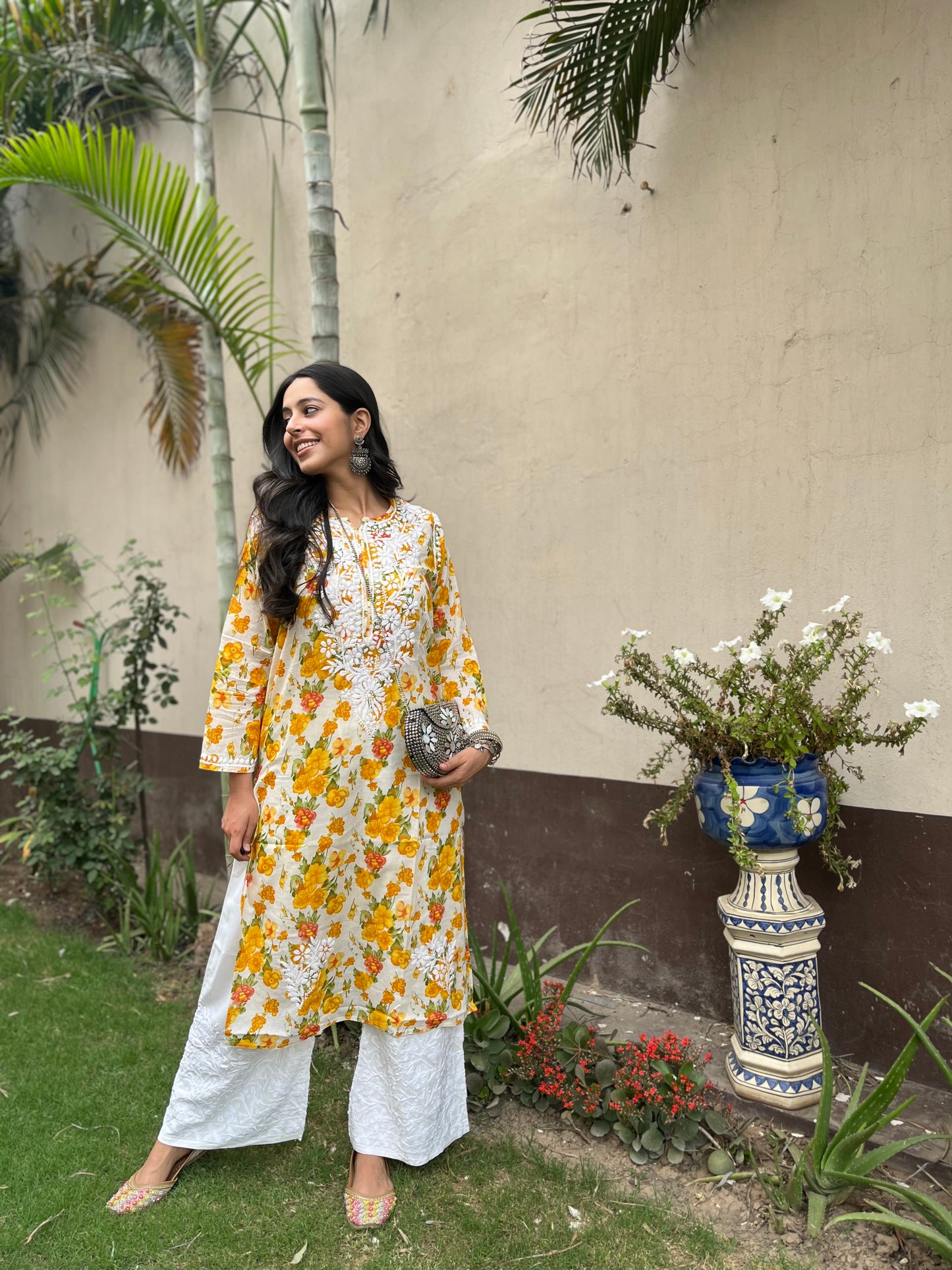 Adila Mulmul Kurta