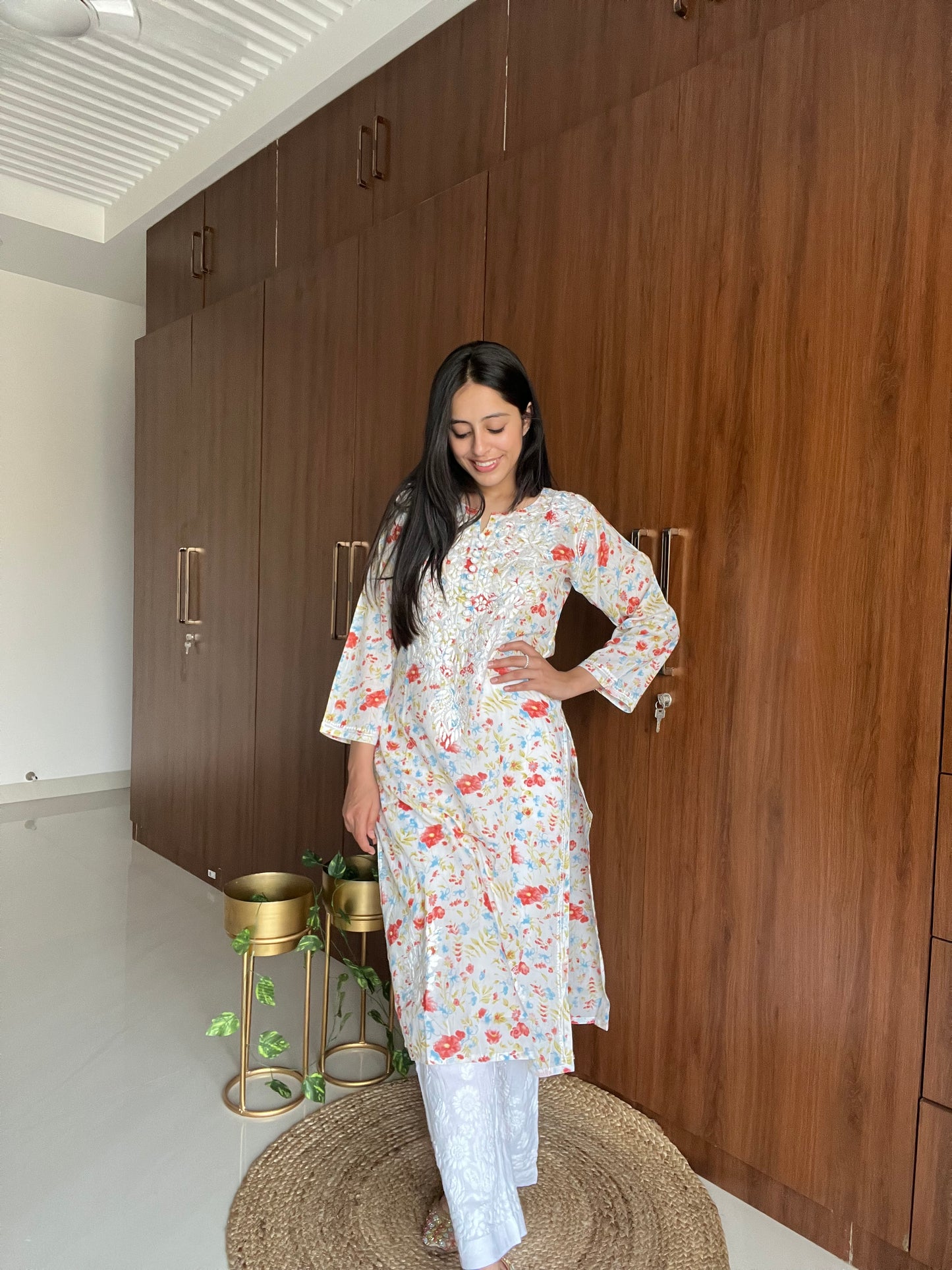 Mehreen mulmul kurti