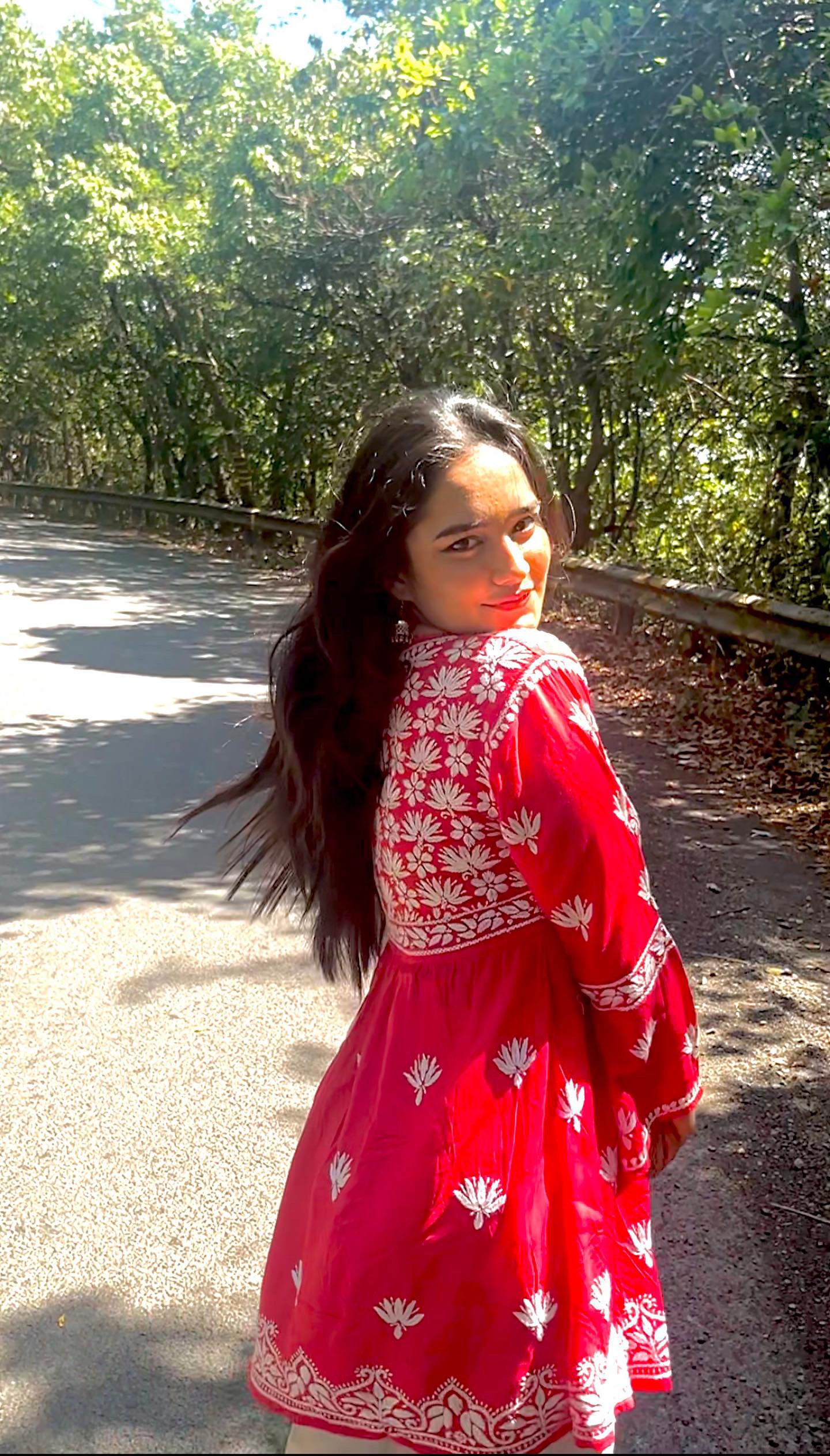 Kareena Short kurti