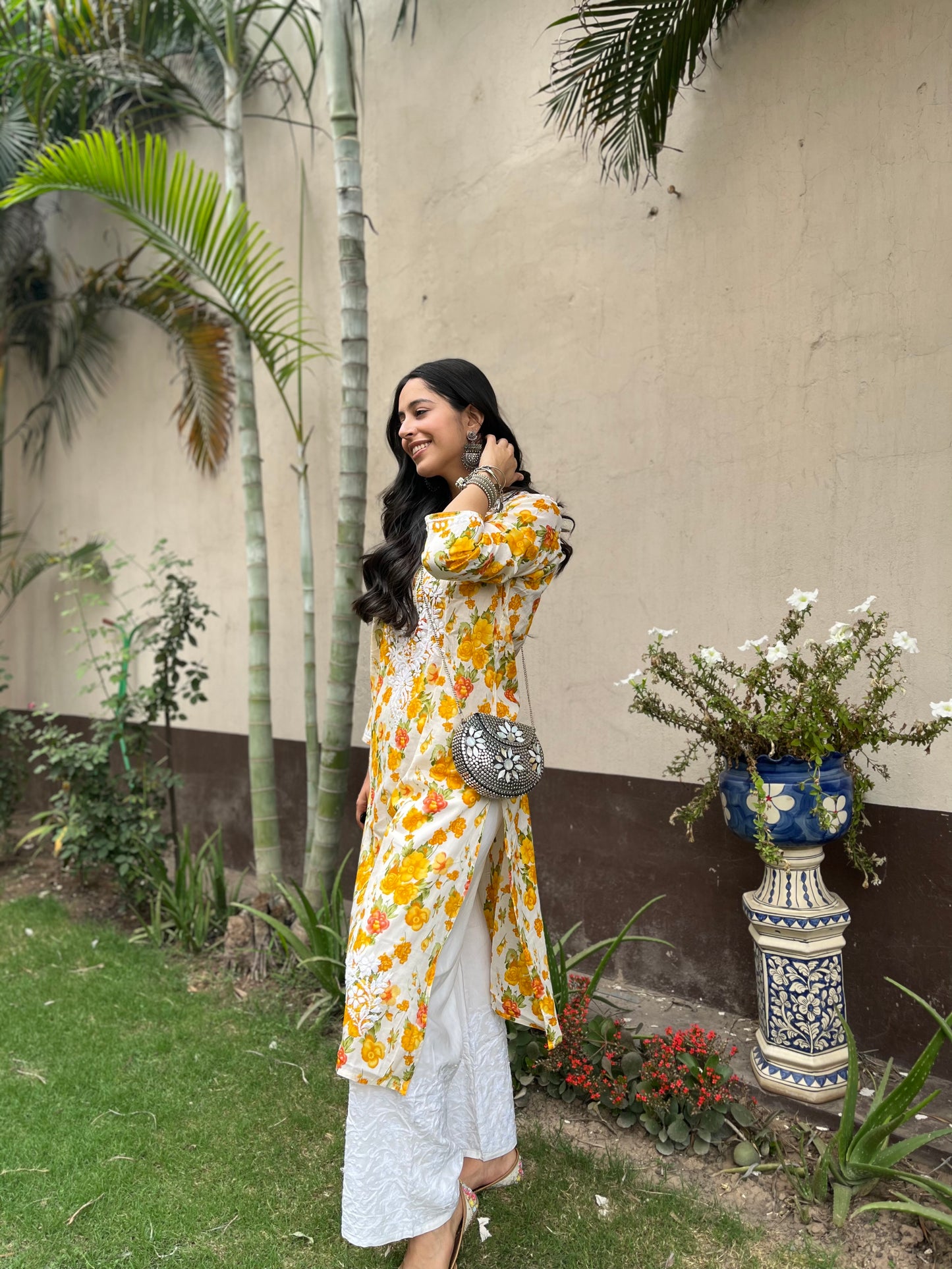 Adila Mulmul Kurta