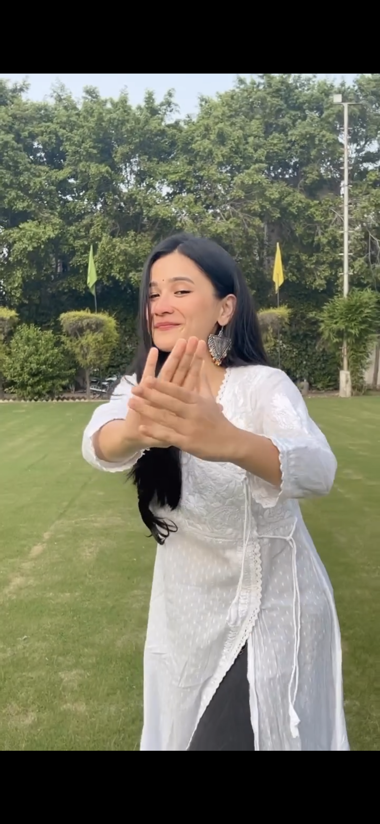 Farhana angarkha kurta