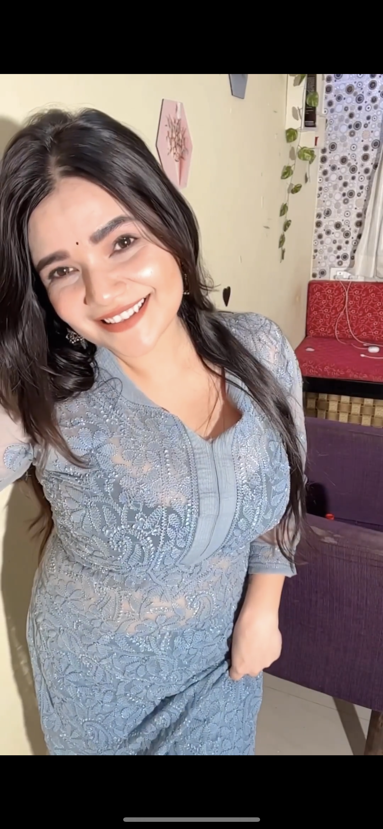 Sanya Resham jaal kurta