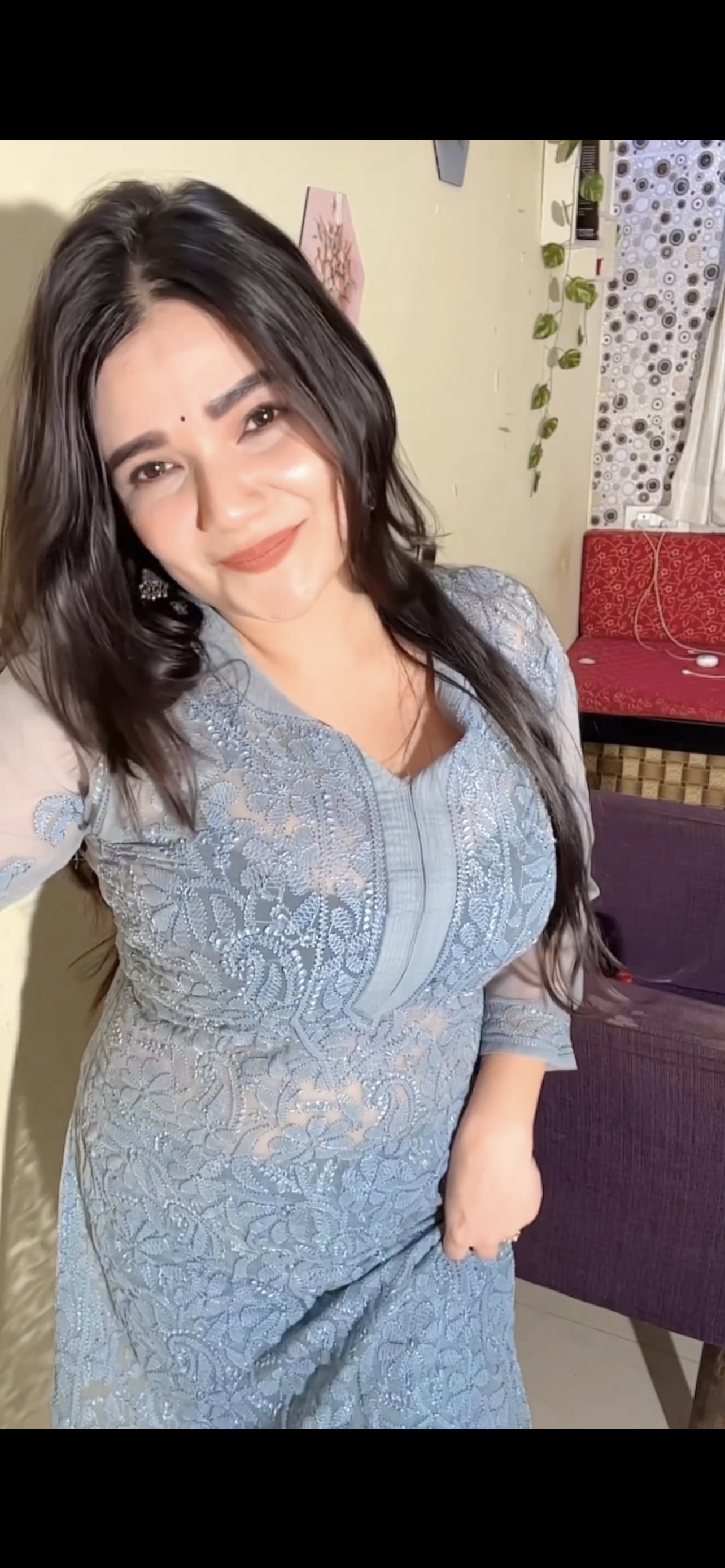Sanya Resham jaal kurta