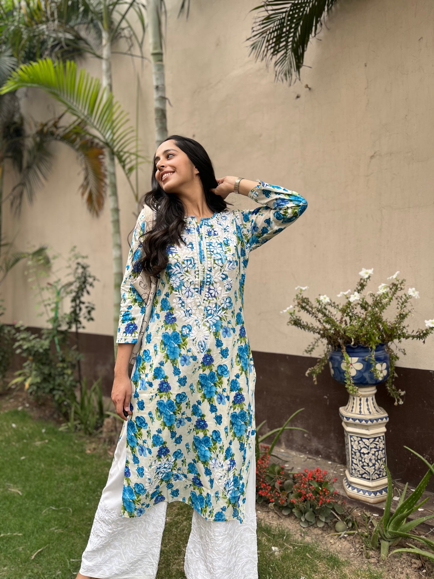 Adila Mulmul Kurta
