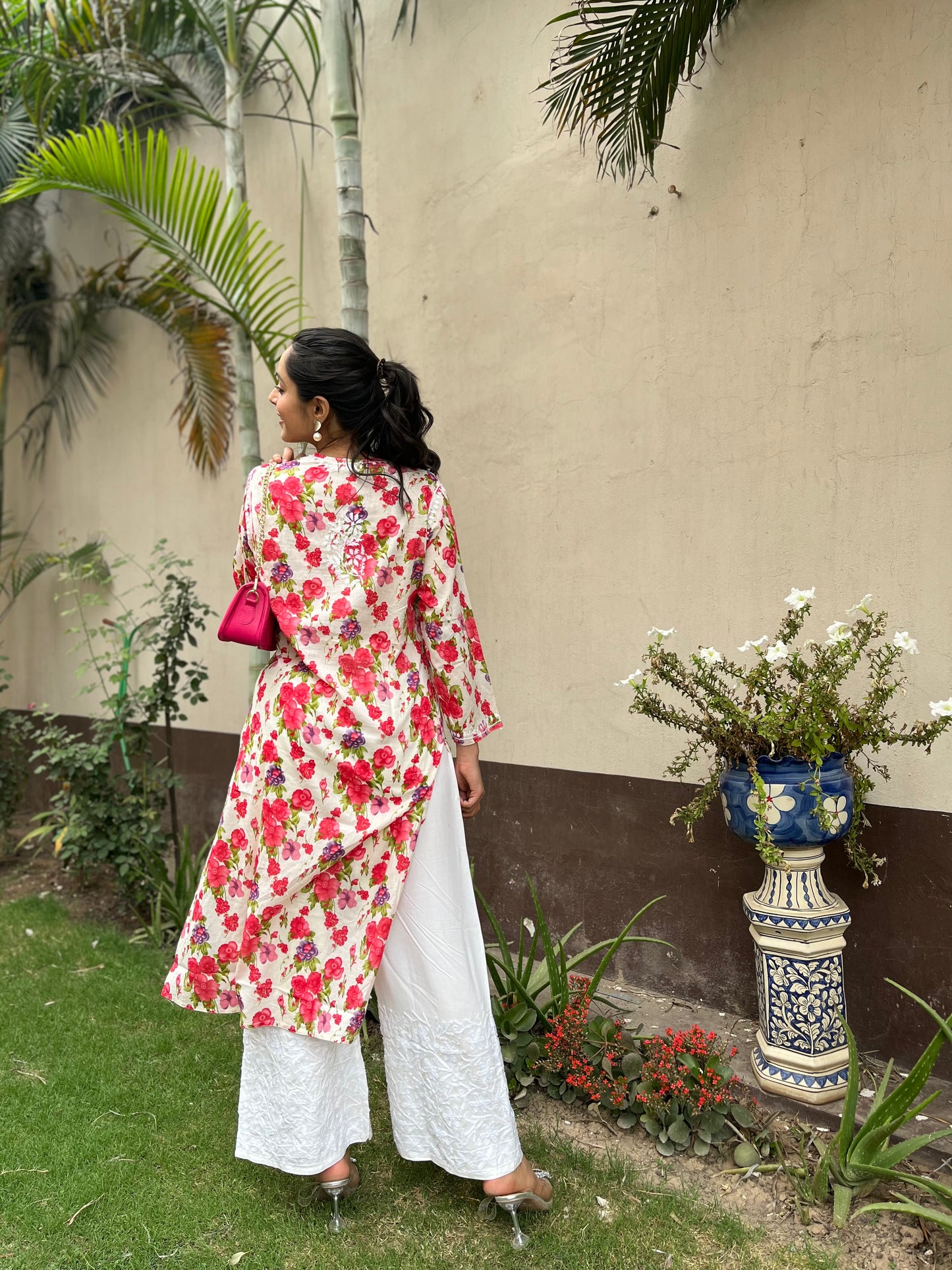 Adila Mulmul Kurta