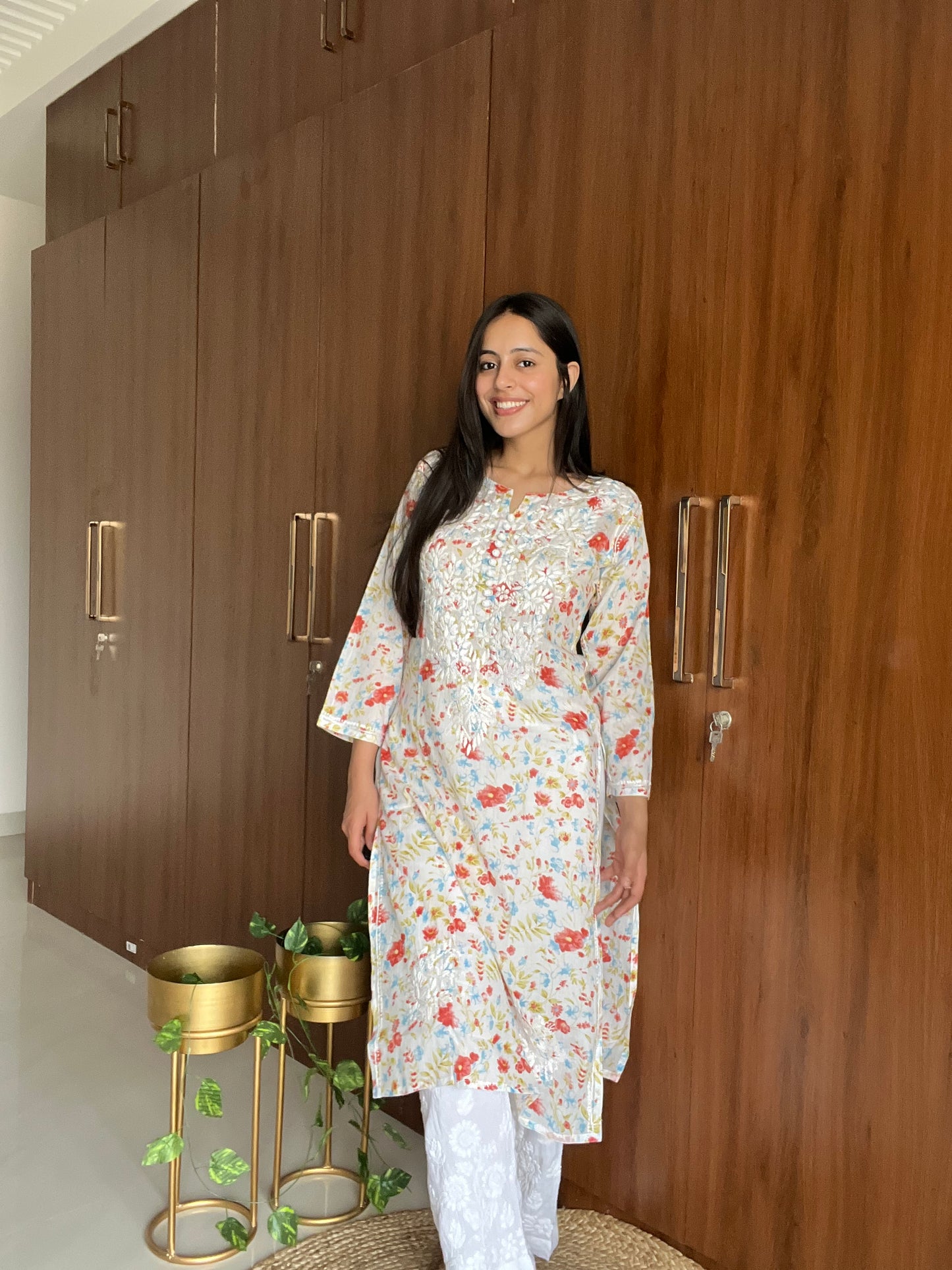 Mehreen mulmul kurti