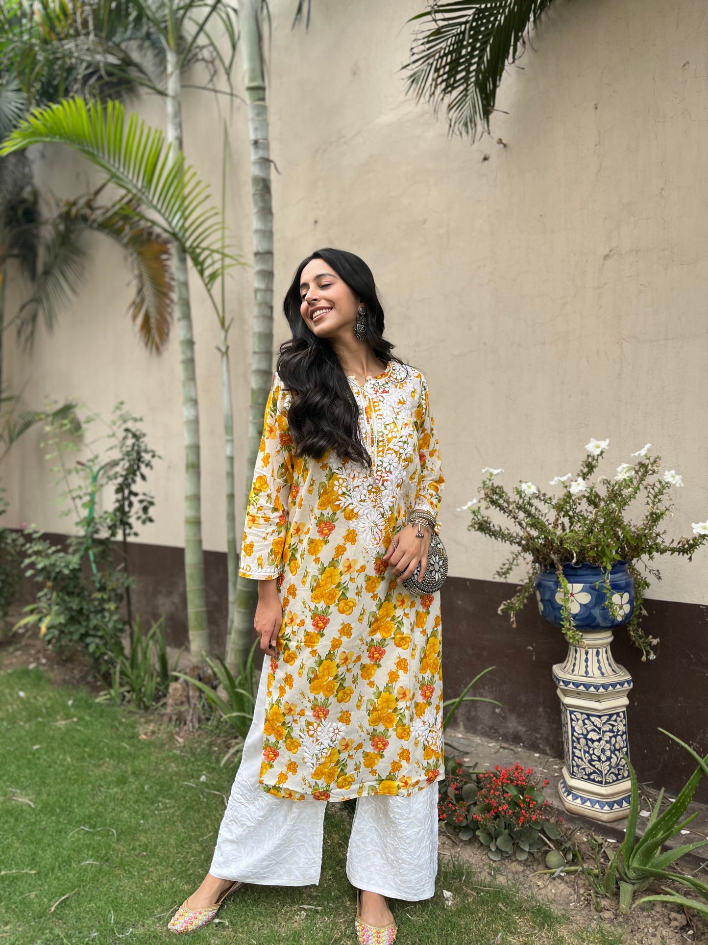 Adila Mulmul Kurta