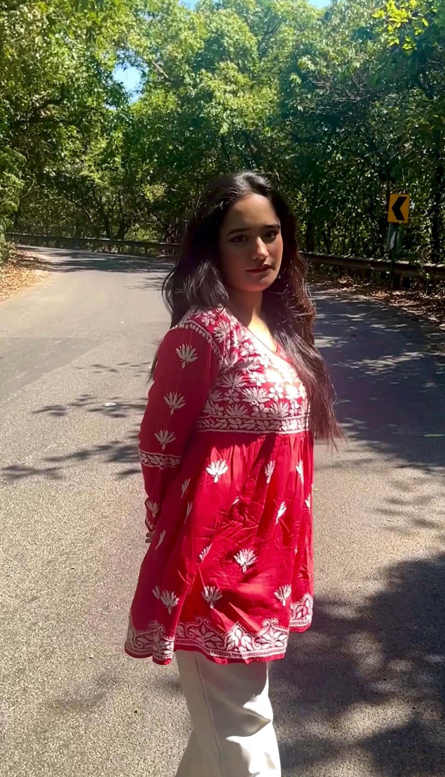 Kareena Short kurti