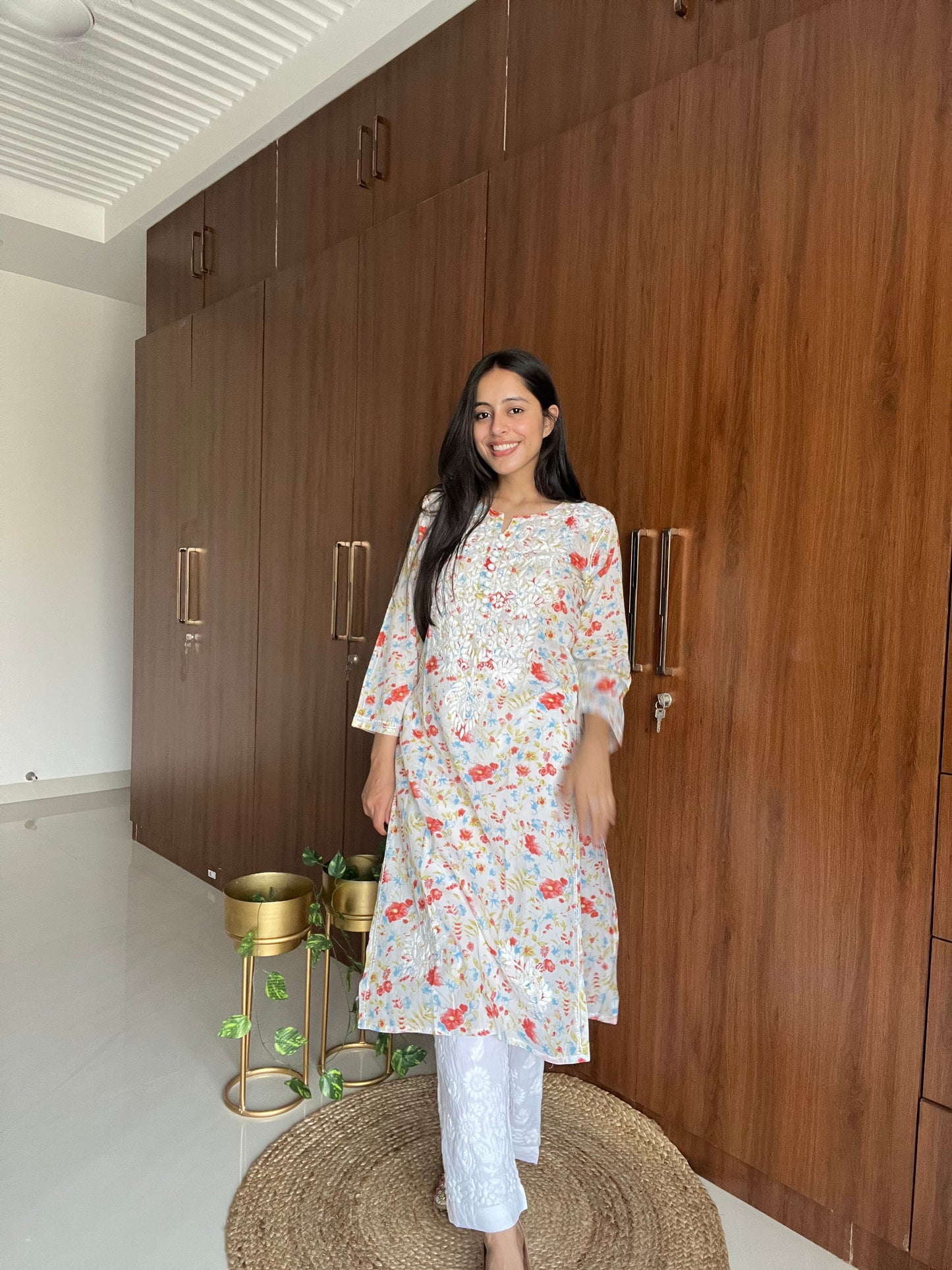 Mehreen mulmul kurti