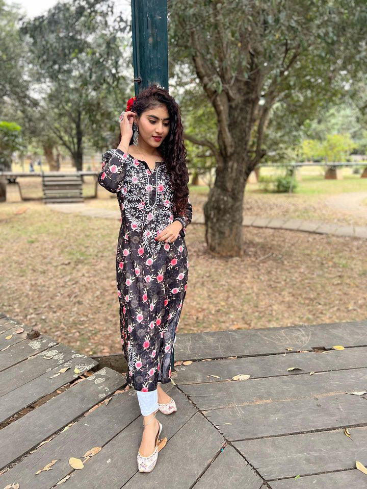 Nausheen mulmul kurta