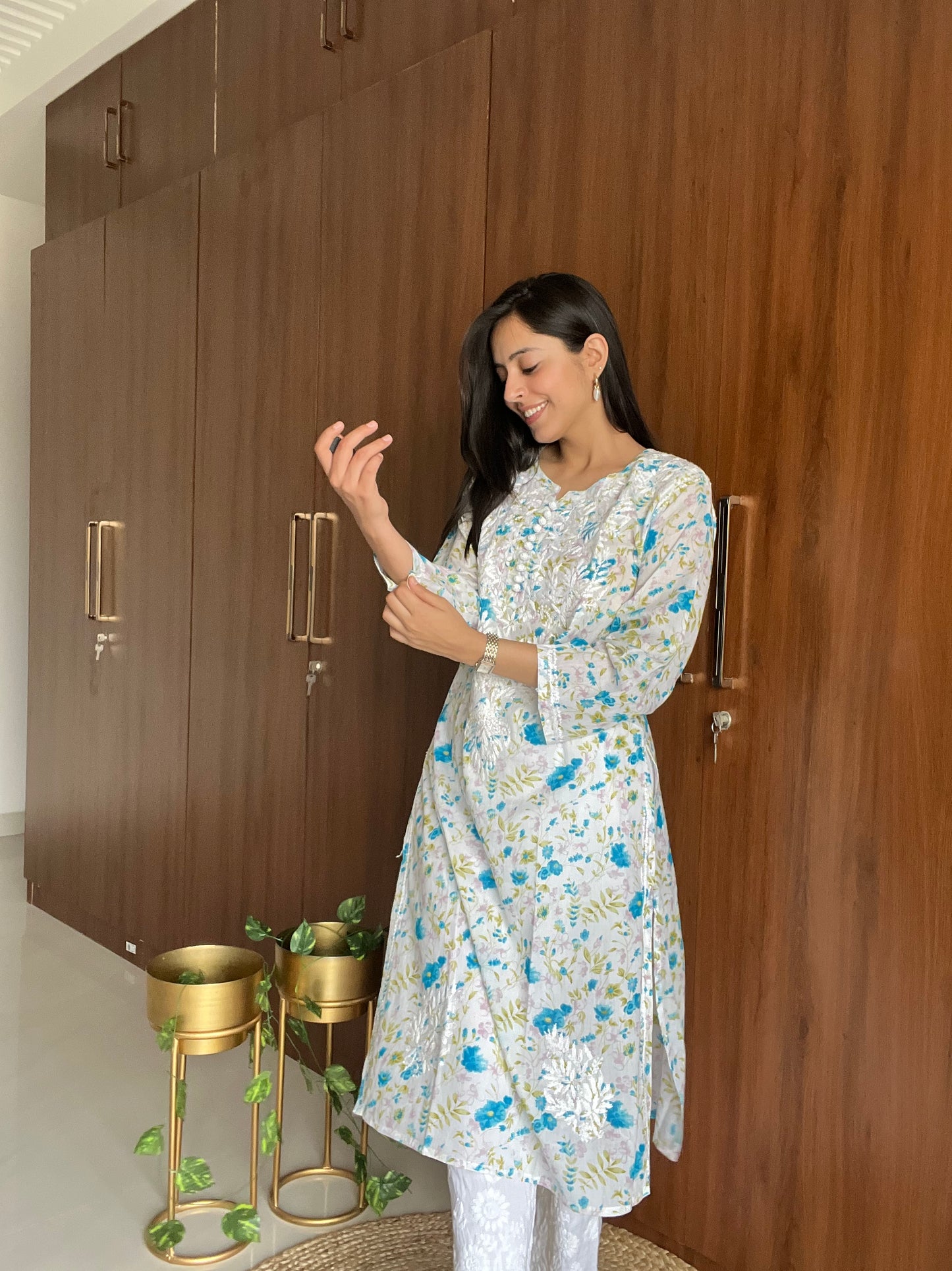 Mehreen mulmul kurta