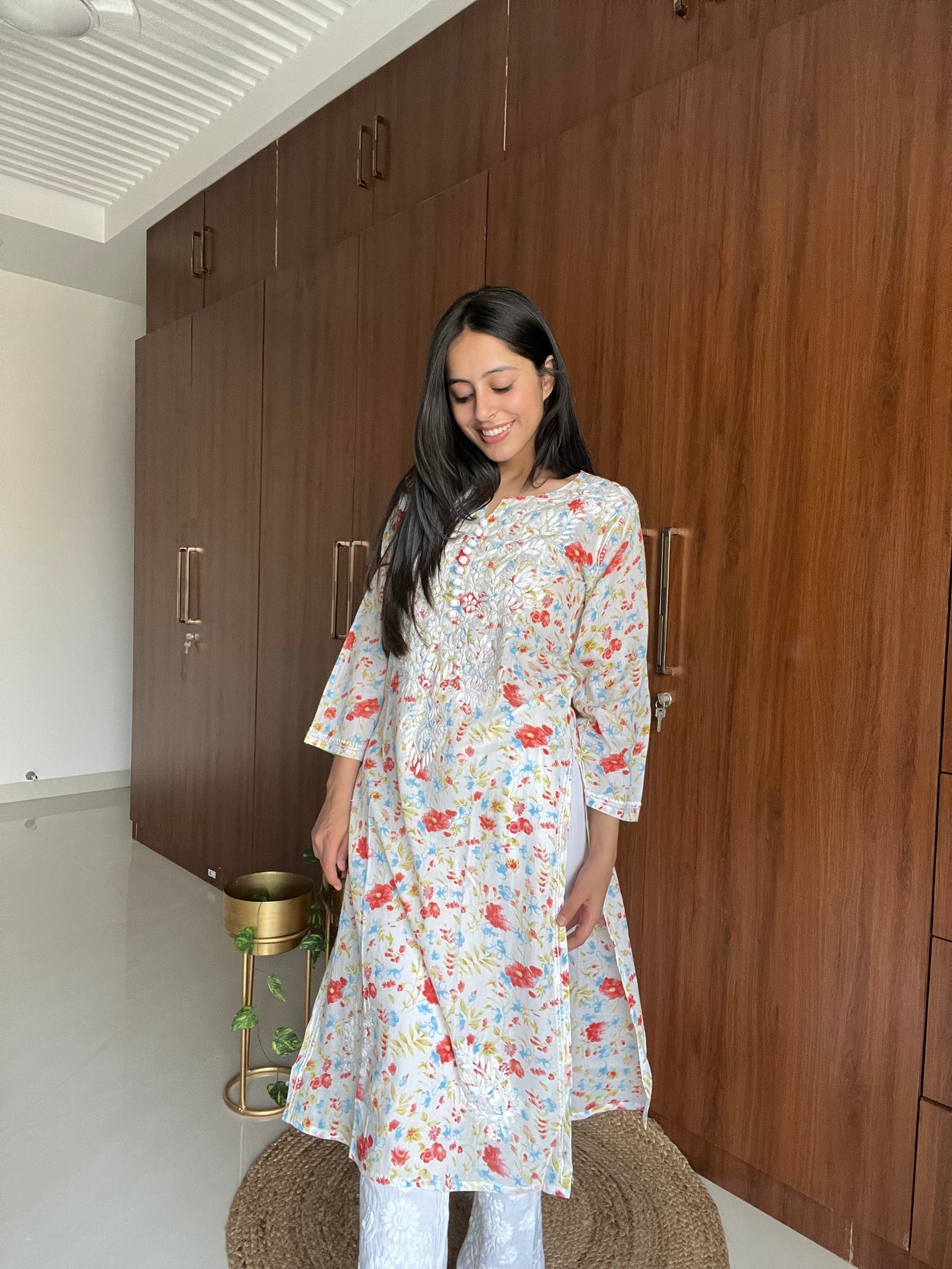 Mehreen mulmul kurti