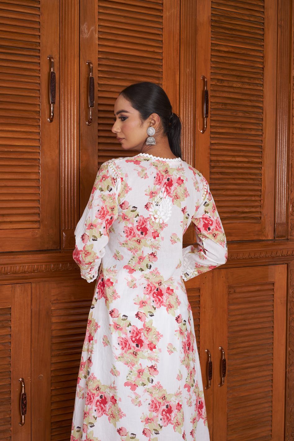 Arisha Mulmul Angarkha Kurta