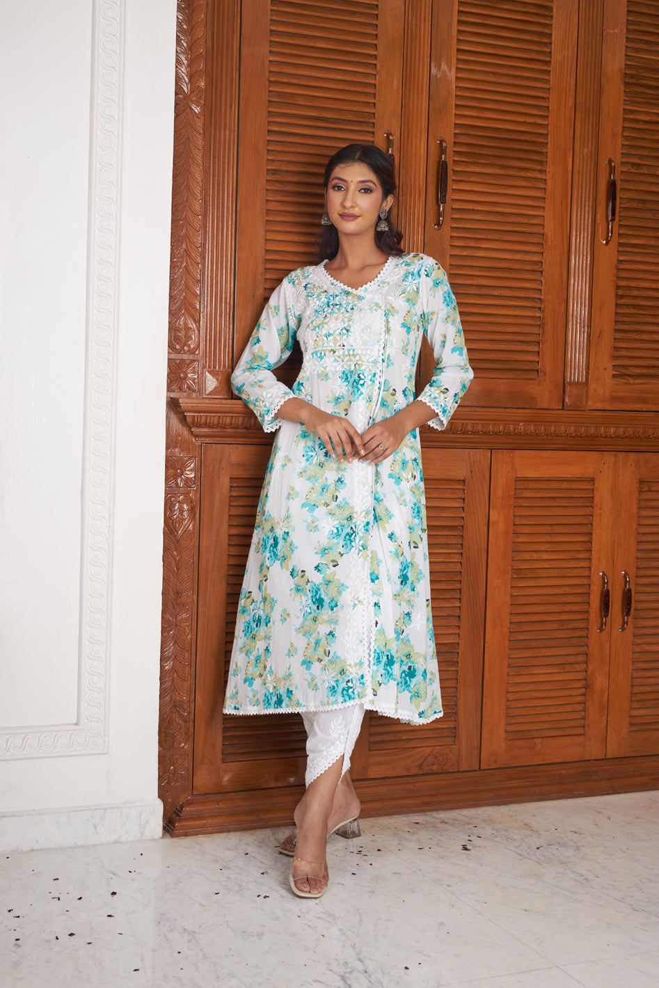 Arisha Mulmul Angarkha Kurta