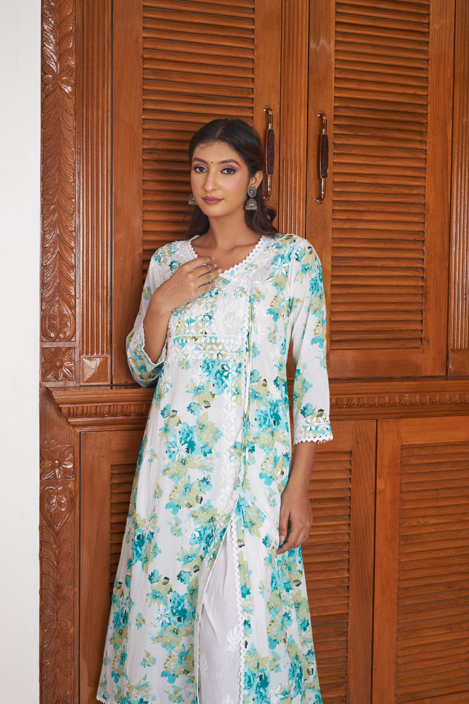 Arisha Mulmul Angarkha Kurta