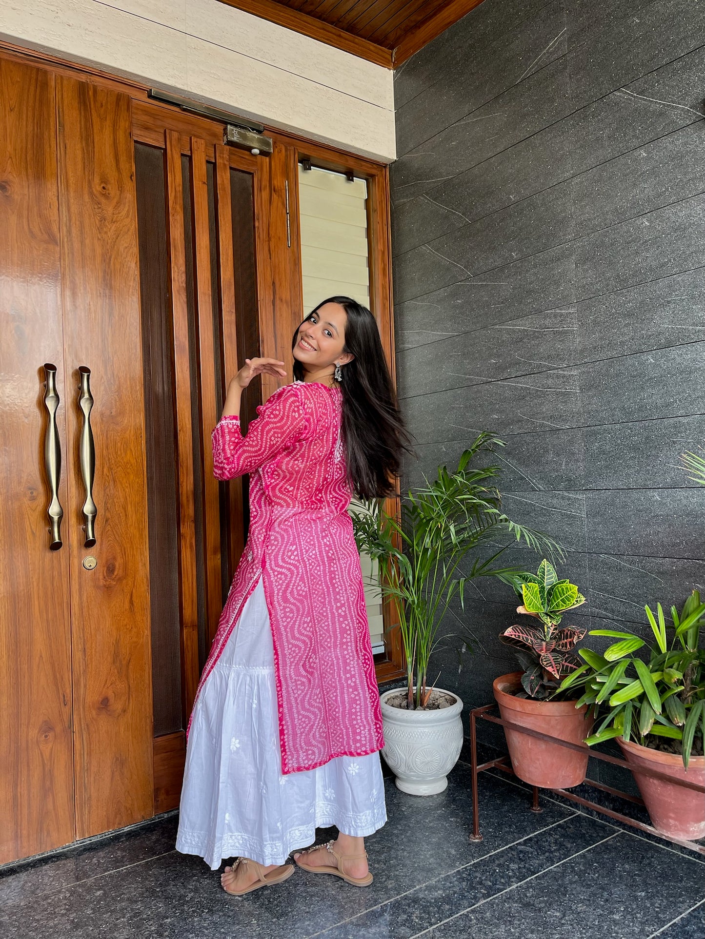 Aarvi lahariya kurta