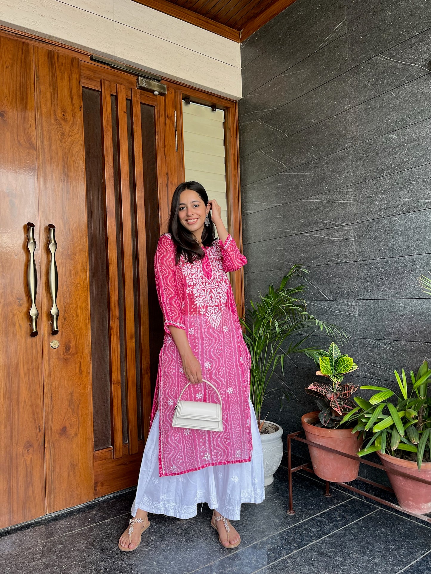 Aarvi lahariya kurta