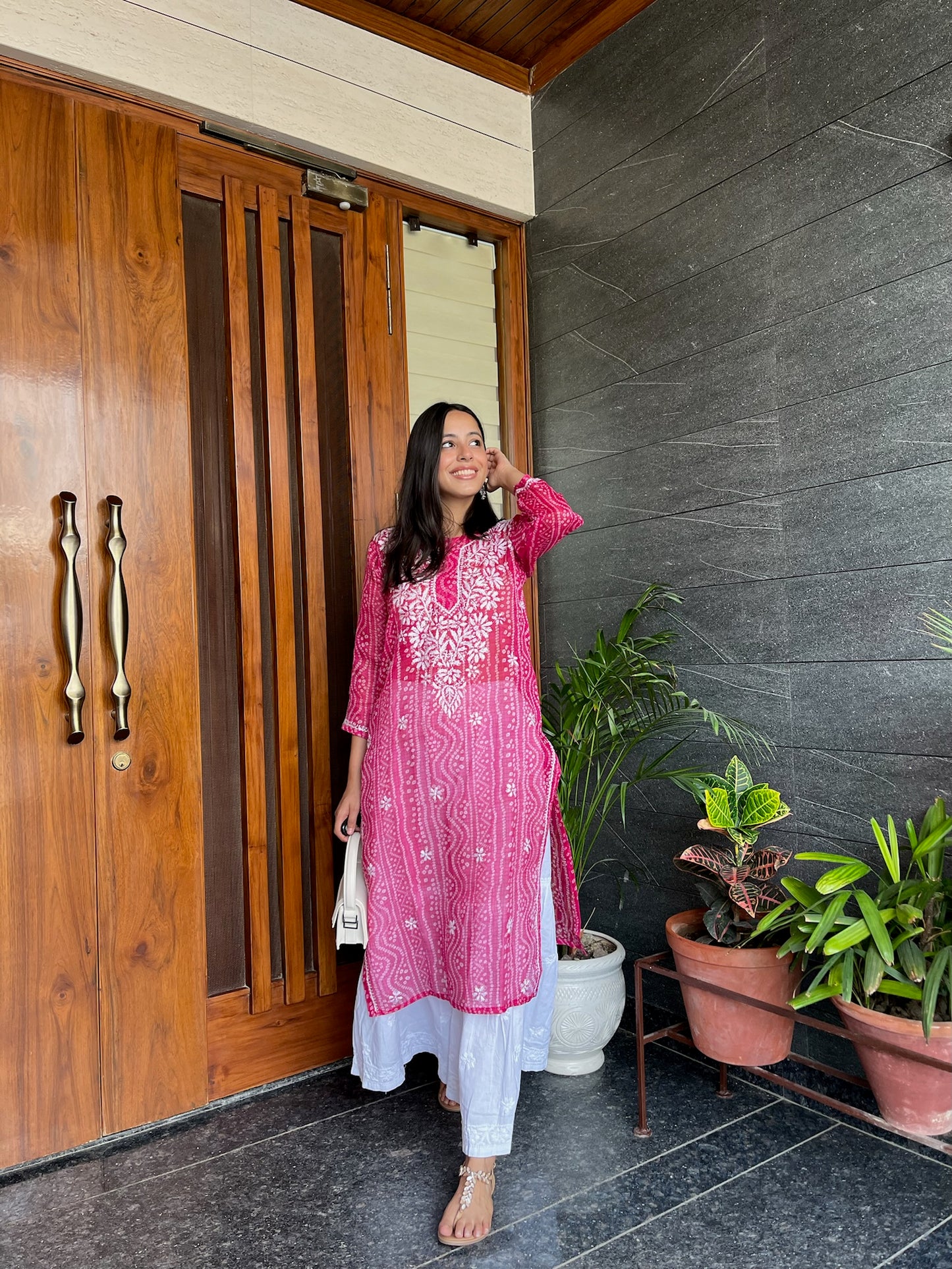 Aarvi lahariya kurta