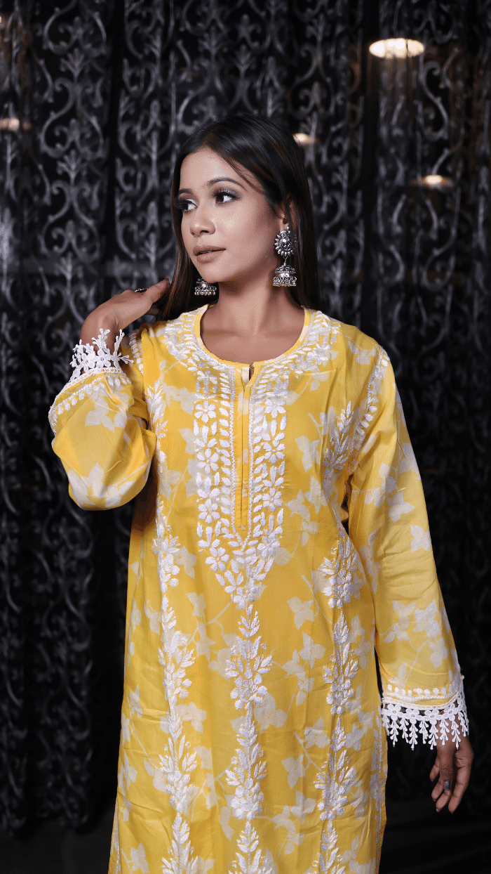 Akika mulmul kurti
