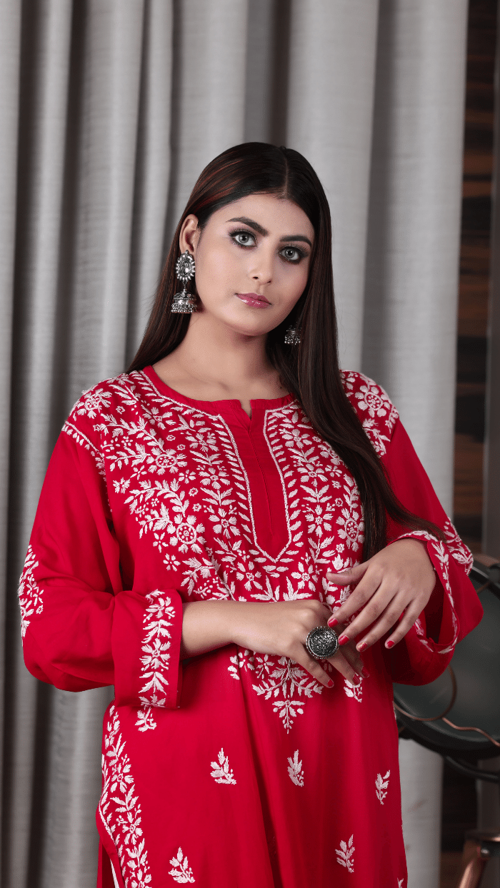 Safa modal red kurti