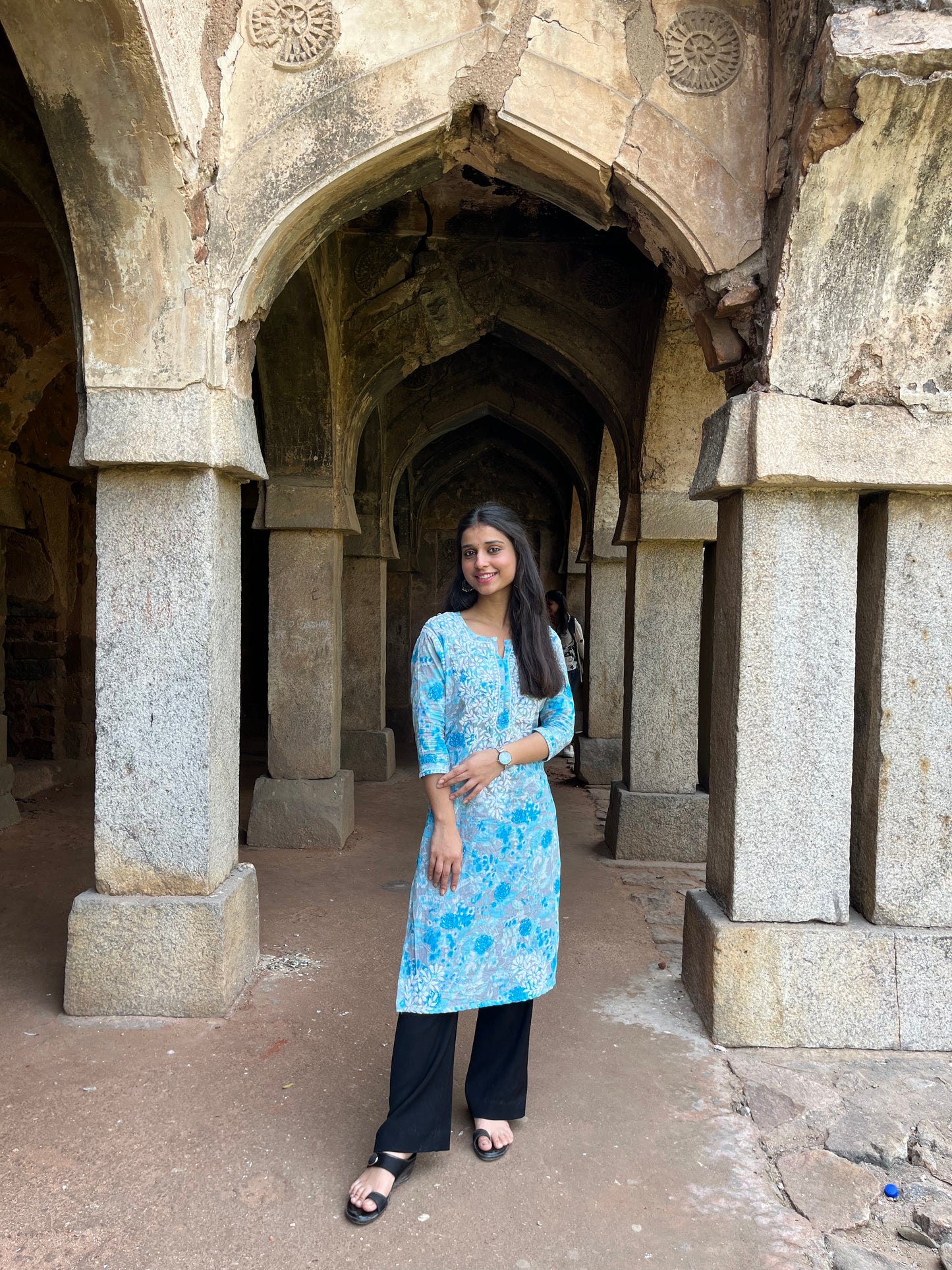 Zainab mulmul kurti