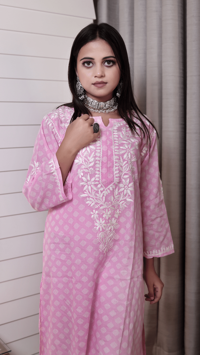 Zainab mulmul kurti