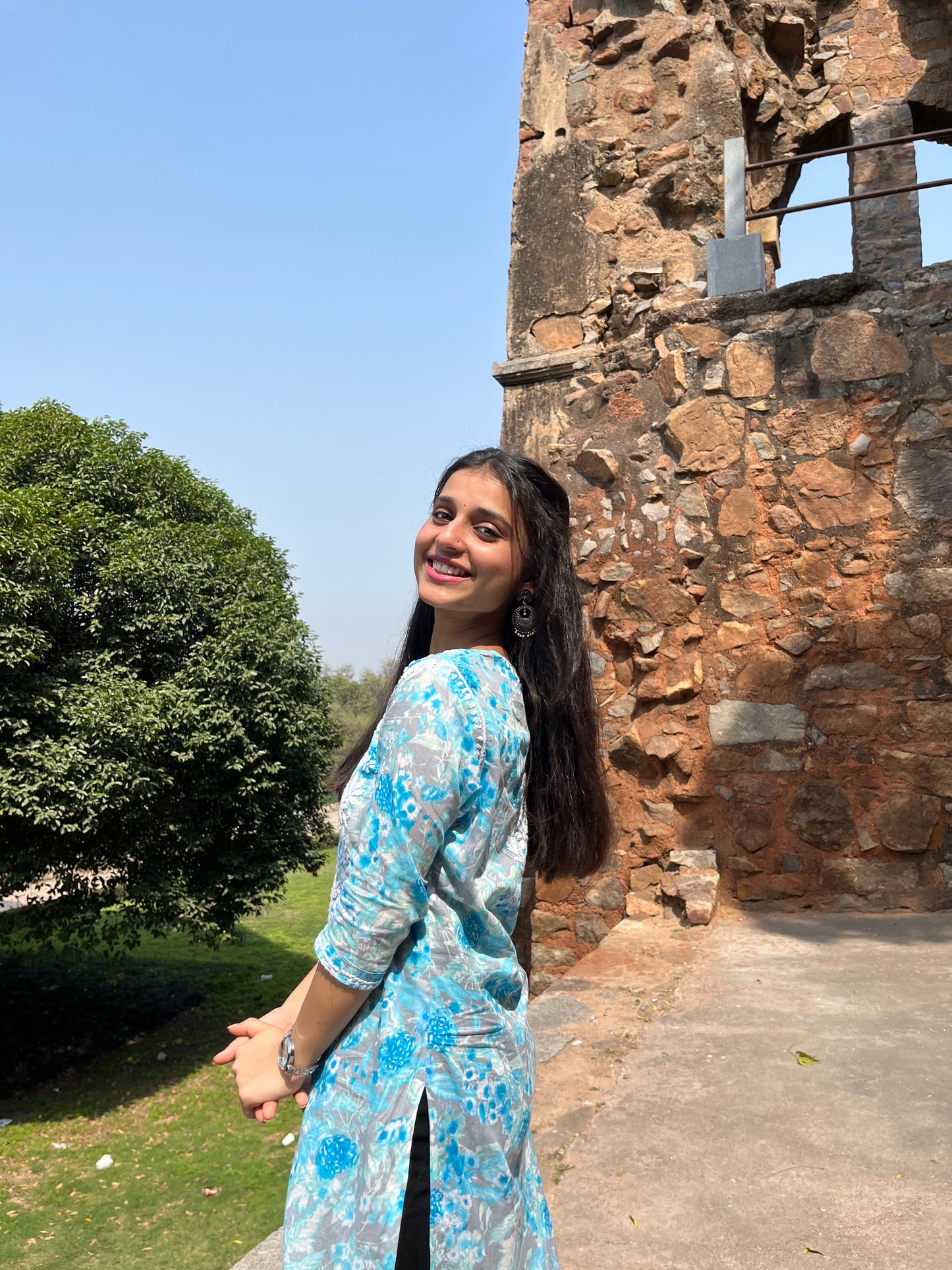 Zainab mulmul kurti