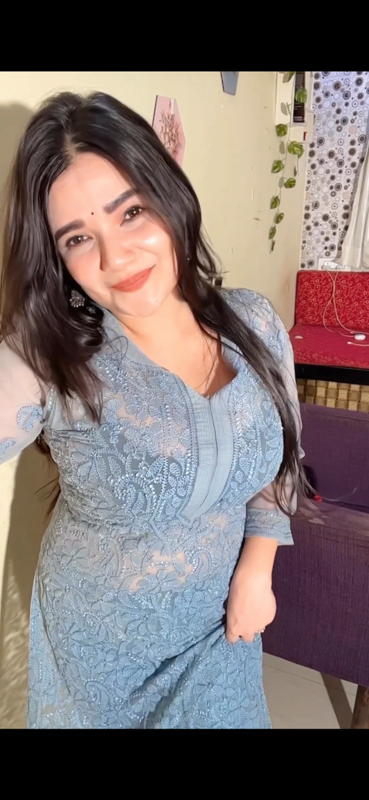 Sanya Resham jaal kurta