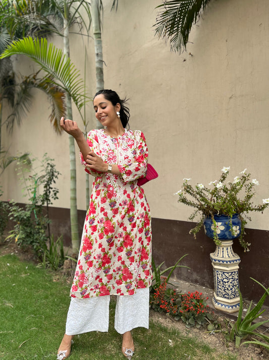 Adila Mulmul Kurta