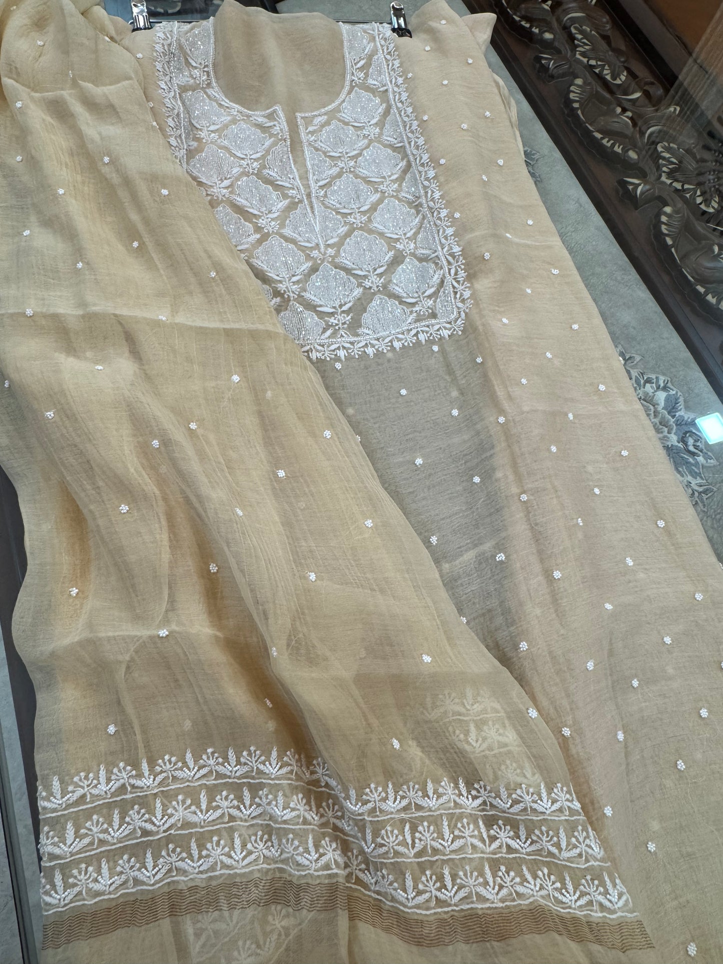 Akriti Suit Set