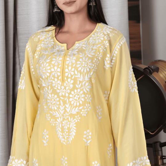 Safa modal yellow kurti