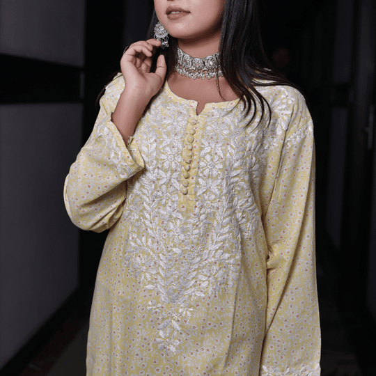 Zainab mulmul kurti