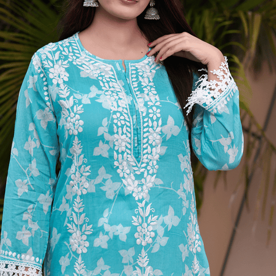 Akika mulmul kurti