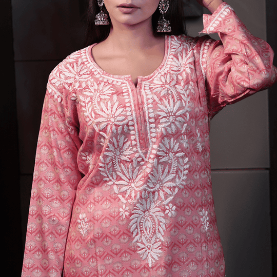 Noori rayon kurti