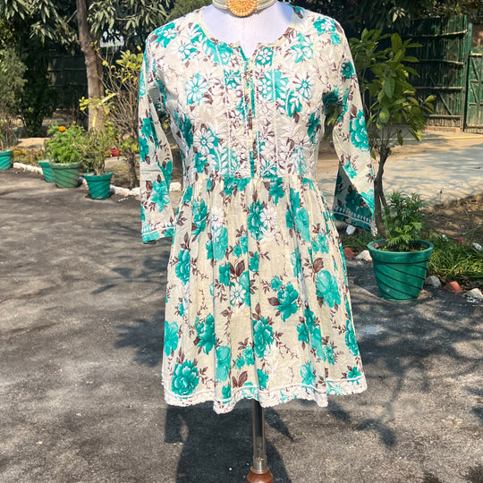 Heena short mulmul kurta