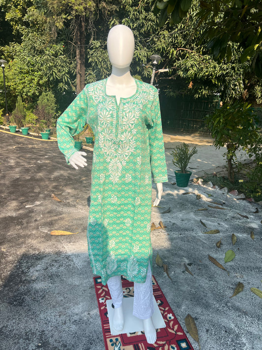 Noori rayon kurti